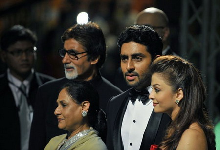 Bachchans on rare family outing to watch `Kung Fu Panda 2`